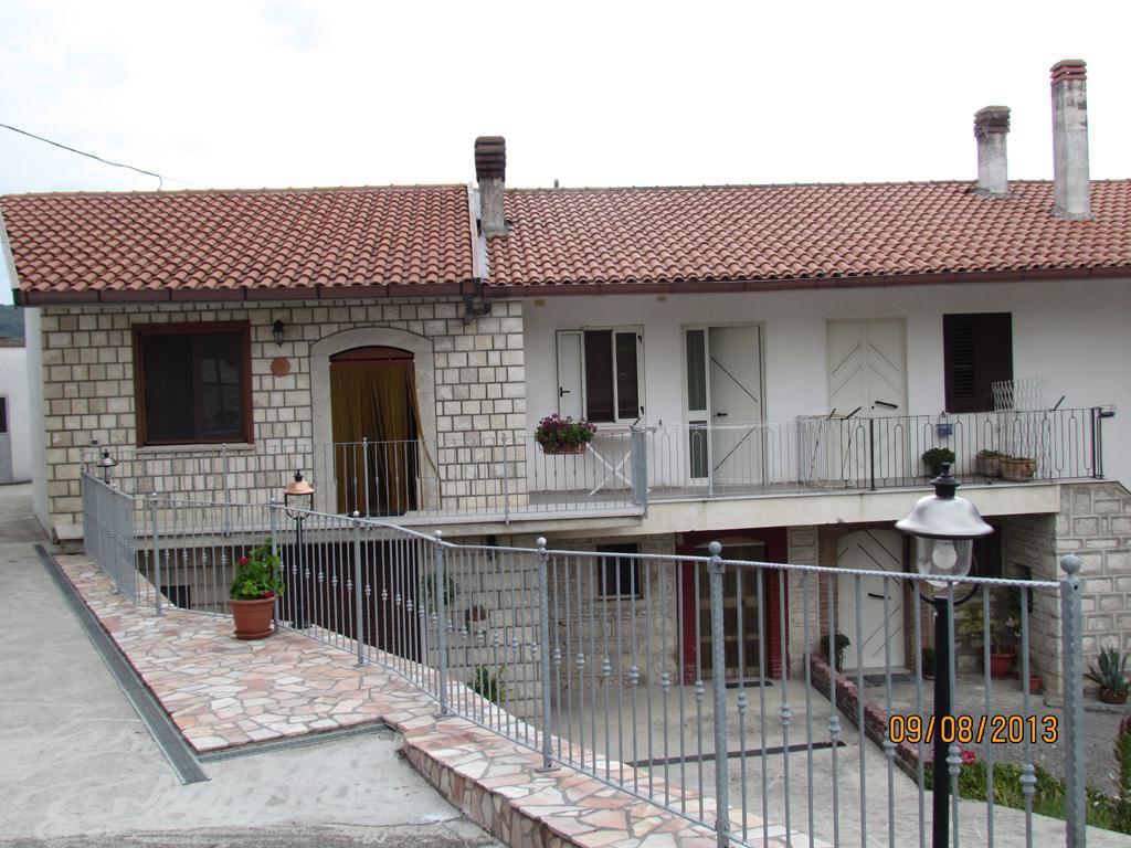 B&B Il Gheppio Campolattaro Экстерьер фото